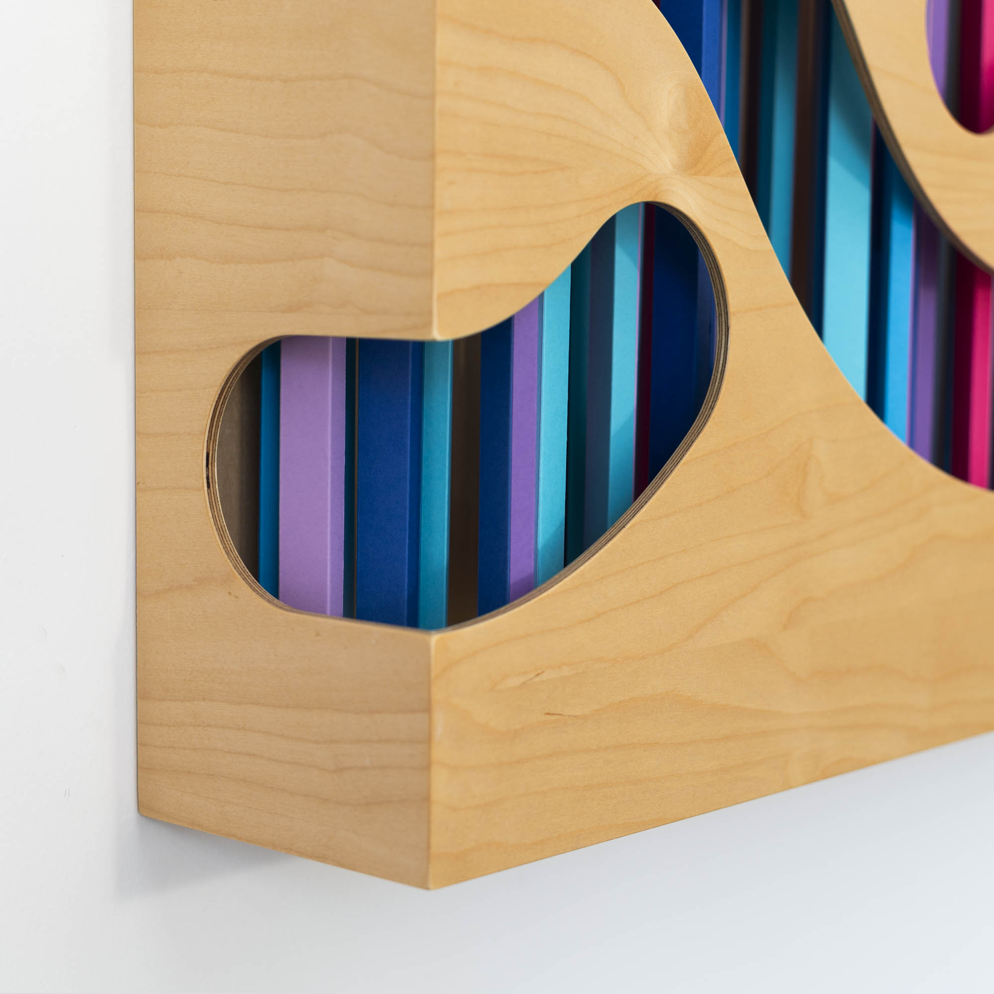 Chromatic interweaving